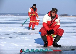 Image by Arto Kojo from Pixabay of People Ice Fishing