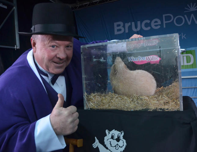 Mayor Kirkland with Wiarton Willie