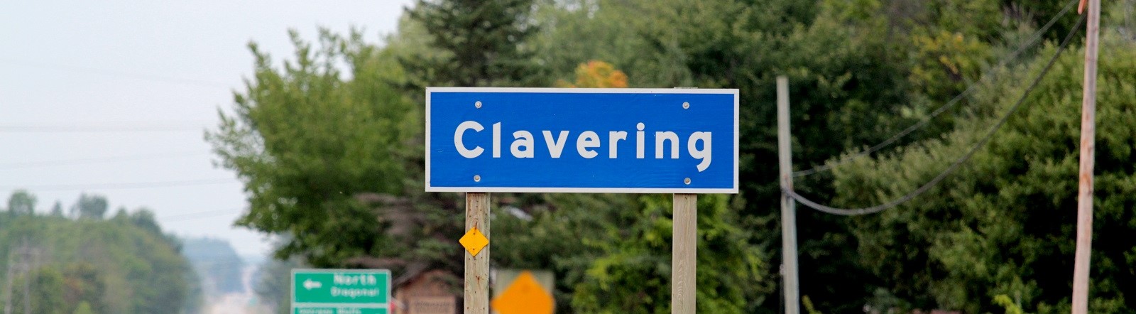 Photo of Clavering sign